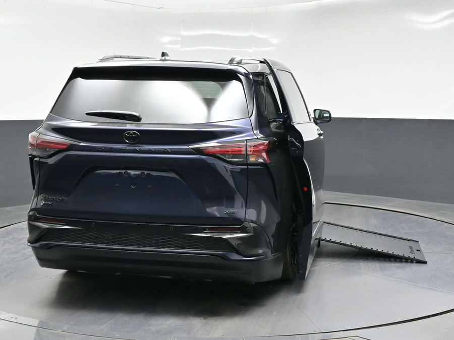 New 2026 Toyota Sienna Hybrid XSE Sport - BraunAbility Side Entry In Floor Automatic Ramp
