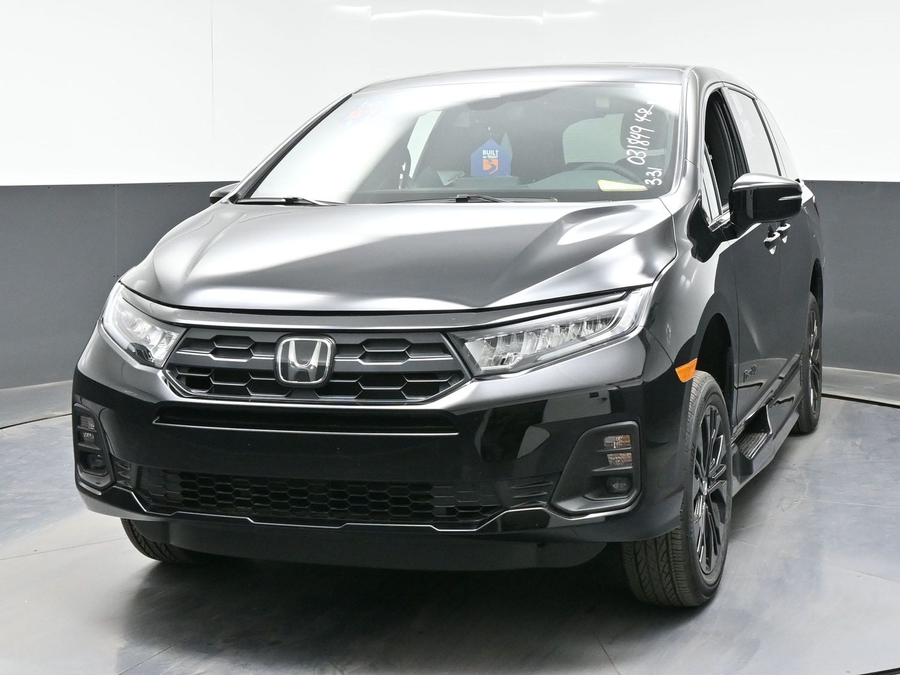 Black Honda Odyssey image number 15