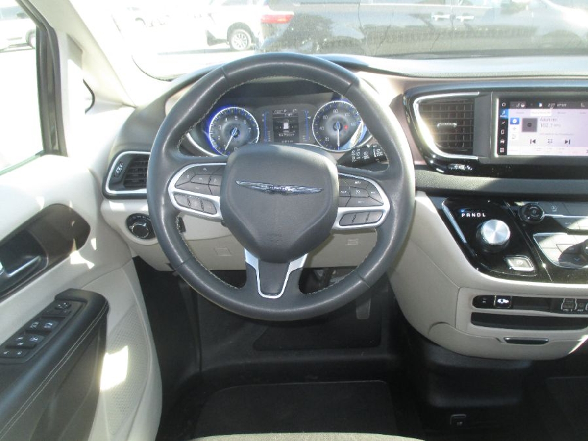 2023 CHRYSLER VOYAGER - Image 12