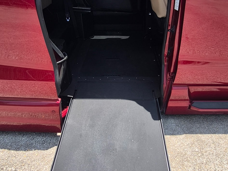 Red Toyota Sienna image number 10