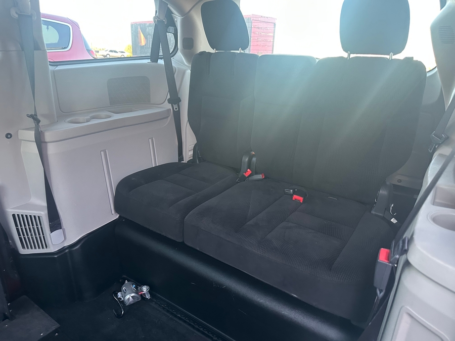 Used 2014 Dodge Grand Caravan SXT - VMI Side Entry Entry Fold Out Automatic Ramp