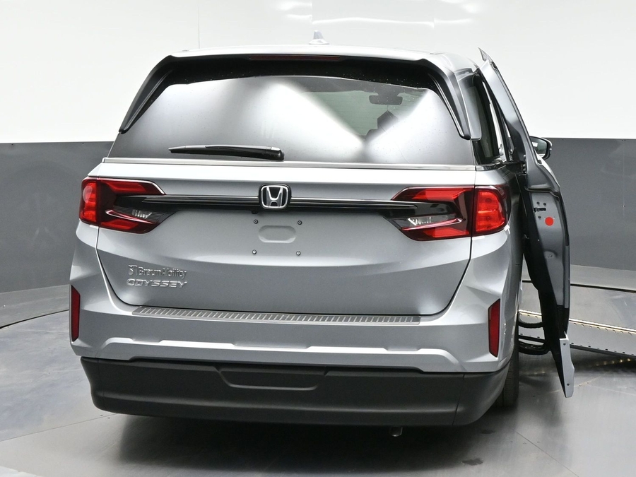 New 2026 Honda Odyssey EX-L - BraunAbility Side Entry In Floor Automatic Ramp