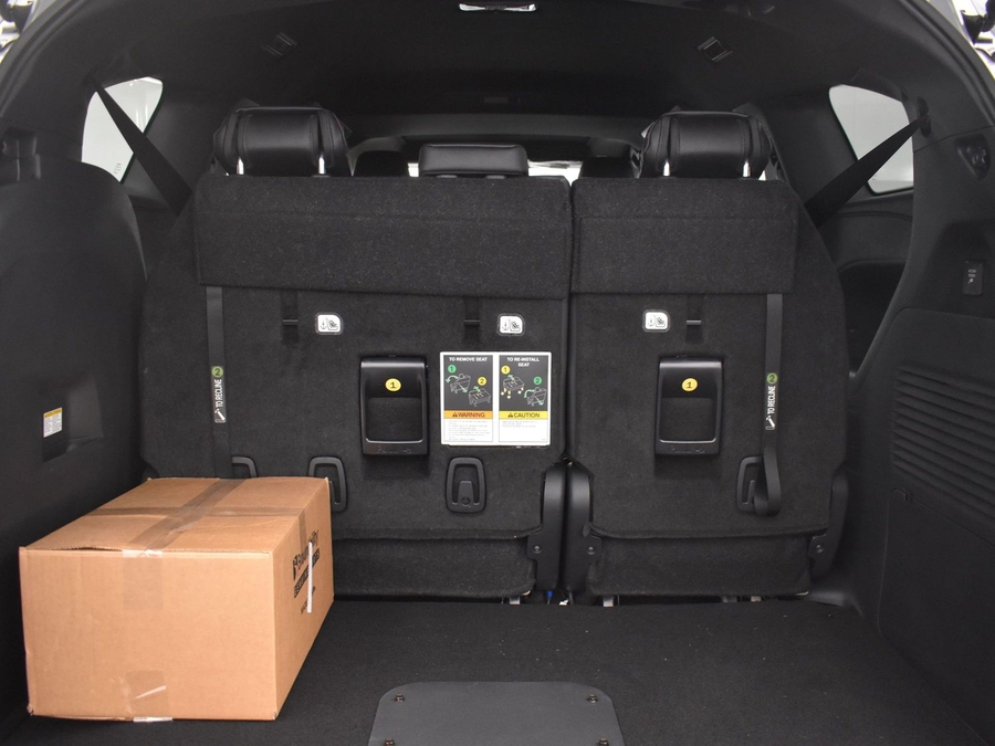 New 2025 Toyota Sienna Hybrid XSE Sport - BraunAbility Side Entry Entry Fold Out Automatic Ramp