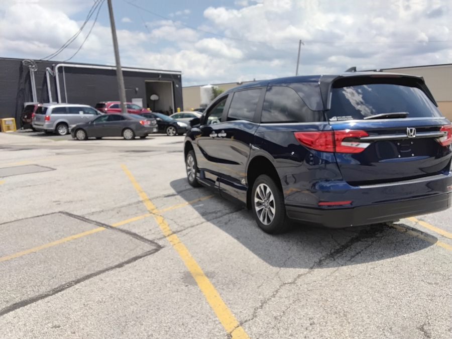 2021 Honda Odyssey EX-L - Photo 7