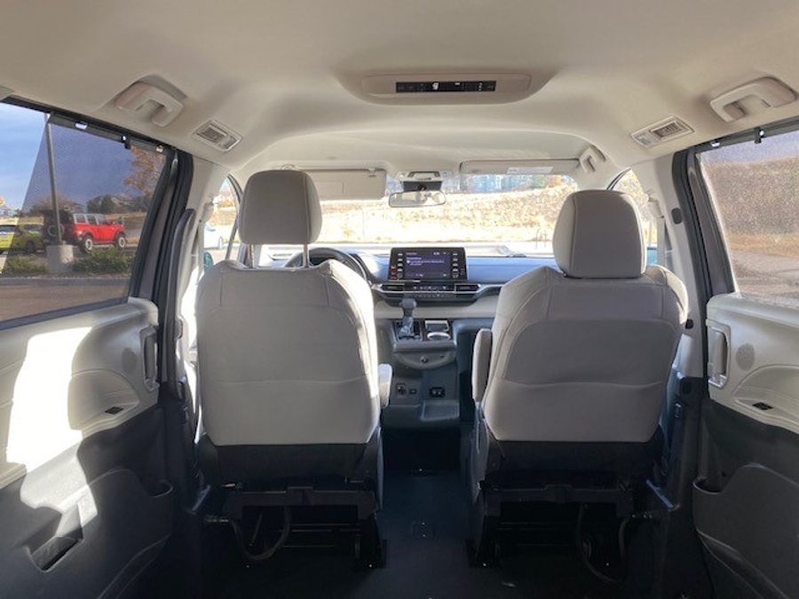 Used 2022 Toyota Sienna Hybrid LE - VMI Side Entry Entry In Floor Automatic Ramp