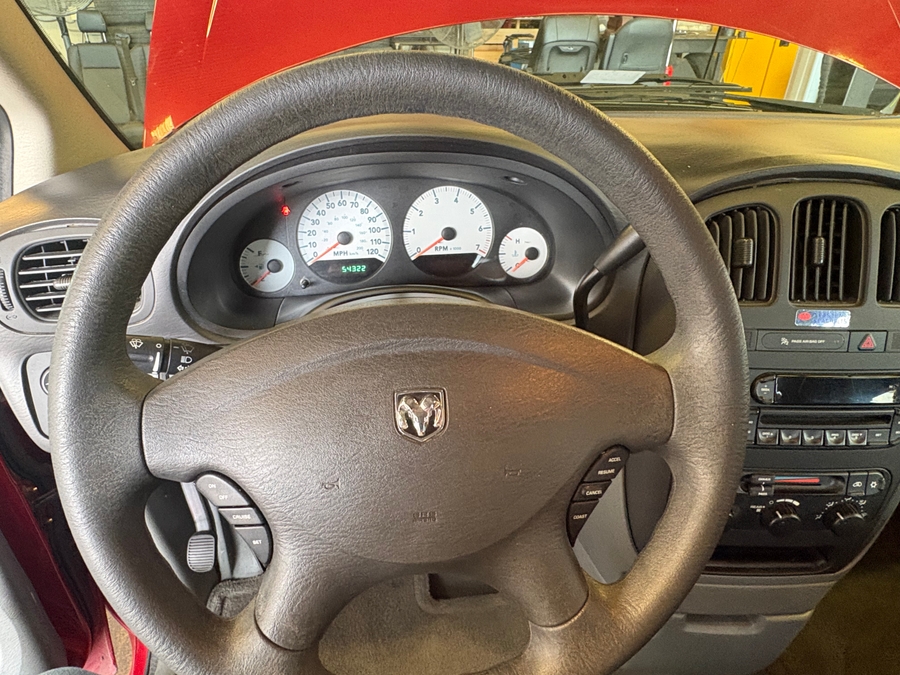  Dodge Grand Caravan image number 7