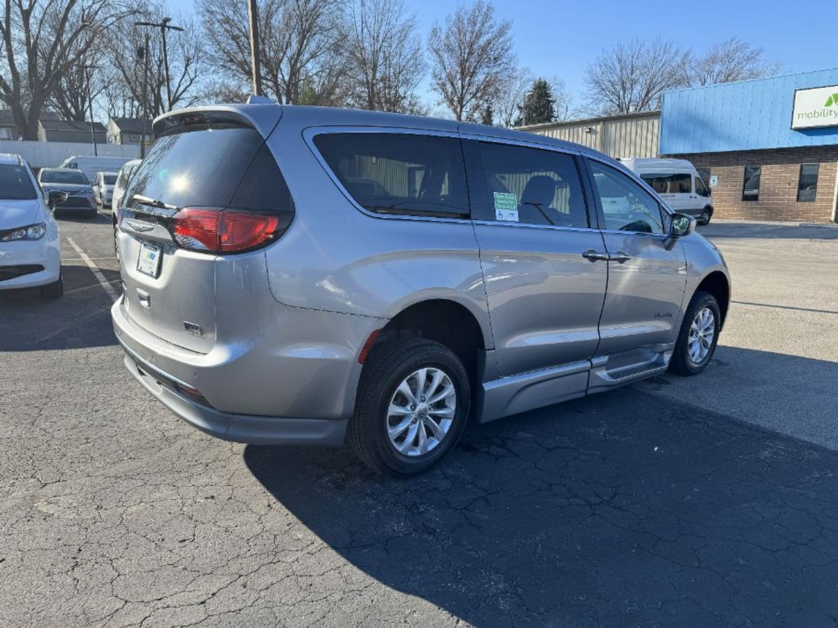 2018 CHRYSLER PACIFICA - Image 15