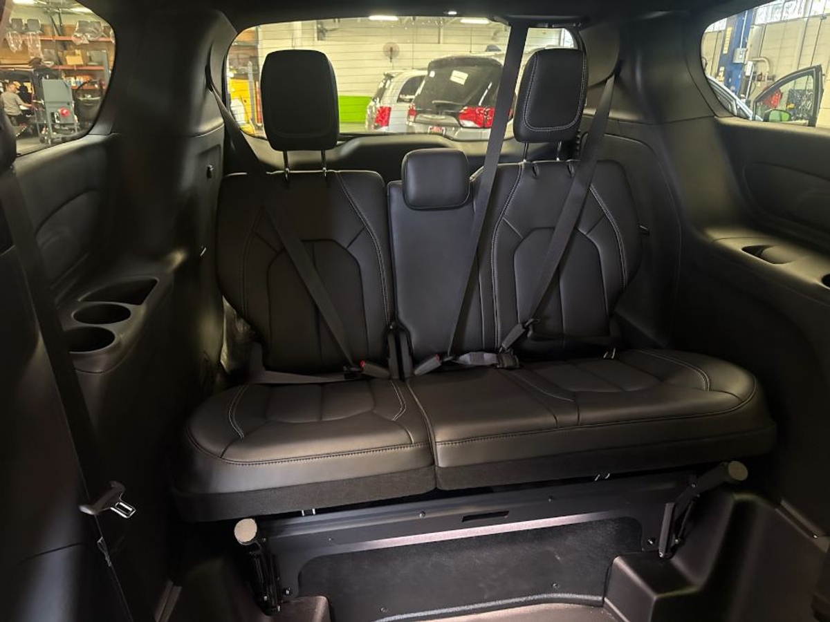 2025 CHRYSLER PACIFICA - Image 7