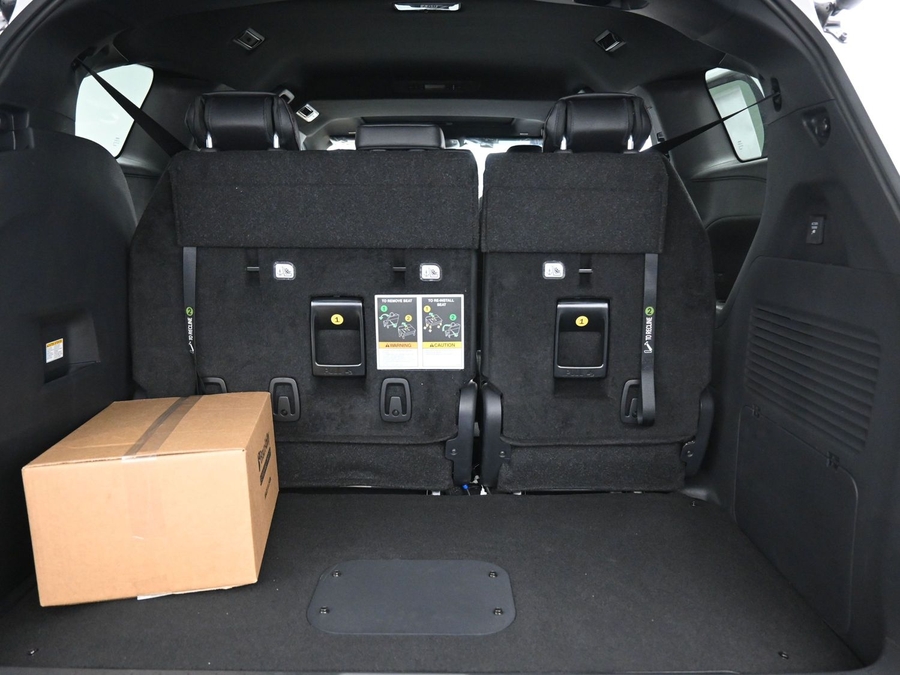 New 2025 Toyota Sienna Hybrid XSE Sport - BraunAbility Side Entry Entry Fold Out Automatic Ramp