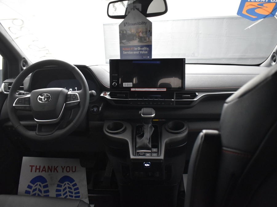 New 2025 Toyota Sienna Hybrid XSE Sport - BraunAbility Side Entry Entry In Floor Automatic Ramp