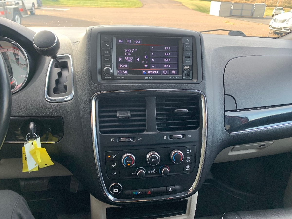 2019 DODGE GRAND CARAVAN - Image 19