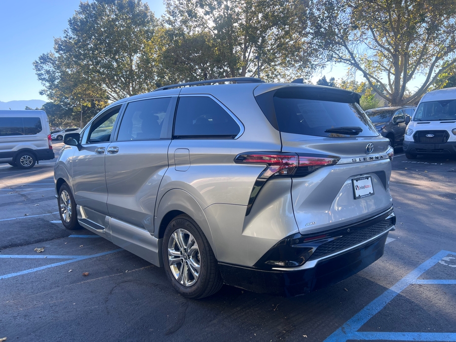 Used 2023 Toyota Sienna Hybrid XSE - VMI Side Entry In Floor Automatic Ramp