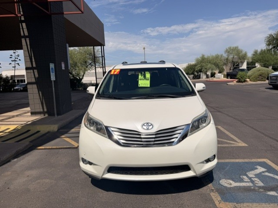 Used 2017 Toyota Sienna XLE - VMI Side Entry In Floor Automatic Ramp