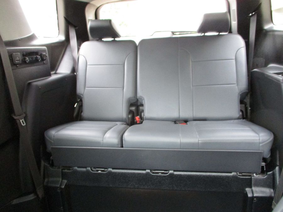 Used 2021 CHEVROLET TRAVERSE 3LT - BraunAbility Side Entry Entry In Floor Automatic Ramp