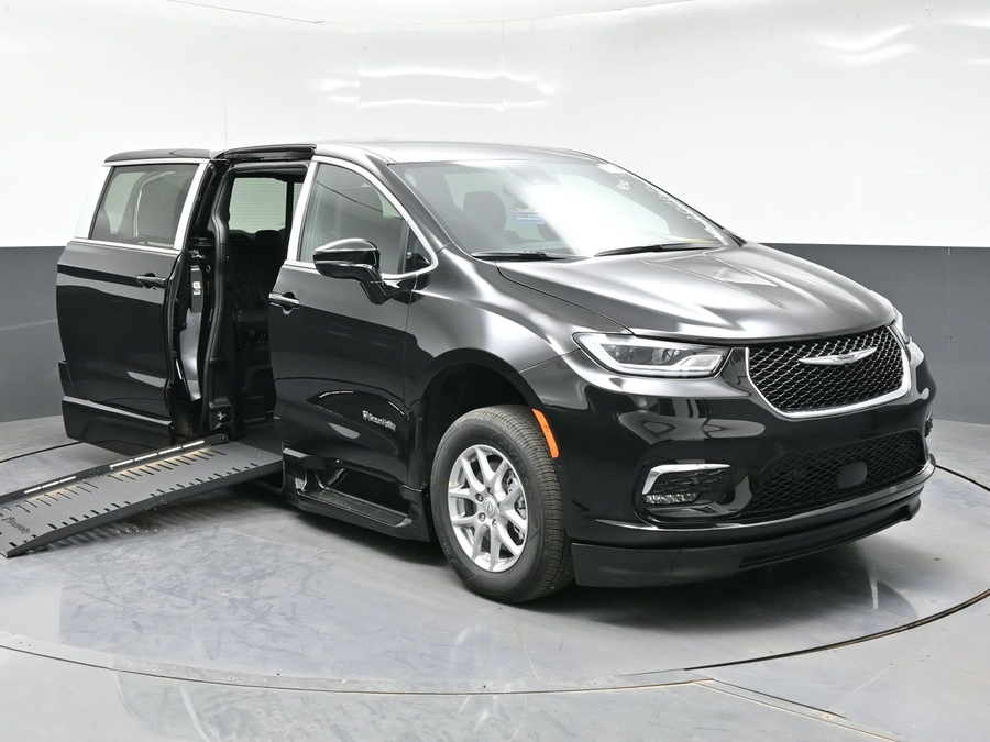 Black Chrysler Pacifica with Side Entry Automatic Fold Out ramp