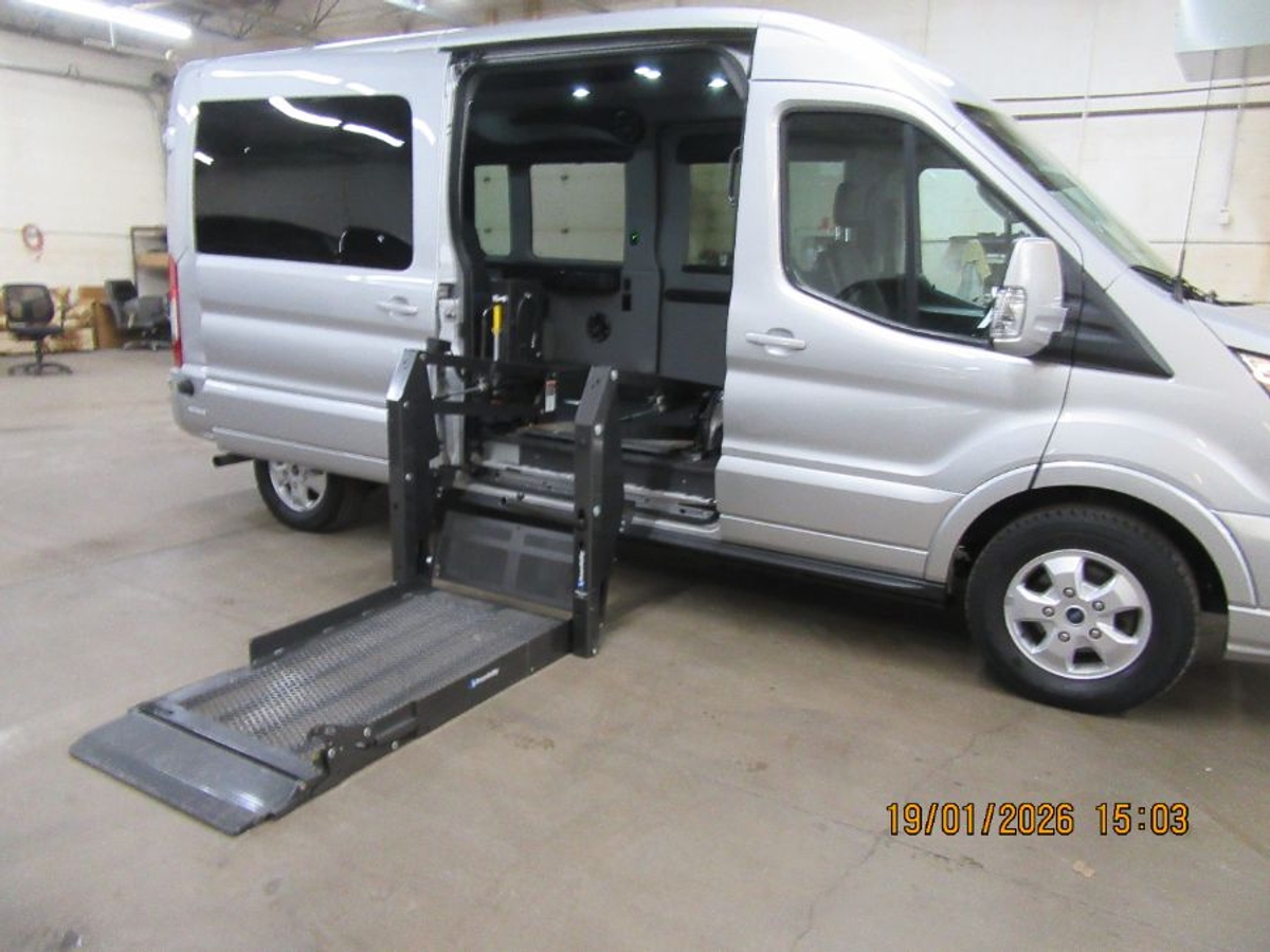 Silver Ford T250 image number 22