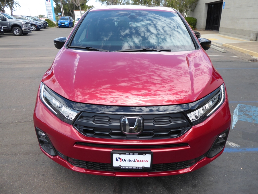 New 2026 Honda Odyssey Sport - BraunAbility Side Entry In Floor Automatic Ramp