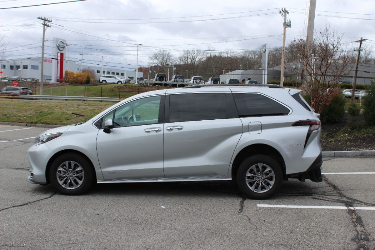 2024 TOYOTA SIENNA - Image 23