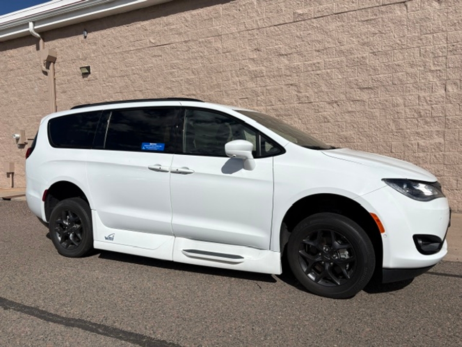 Used 2019 Chrysler Pacifica Touring L Plus - VMI Side Entry In Floor Automatic Ramp