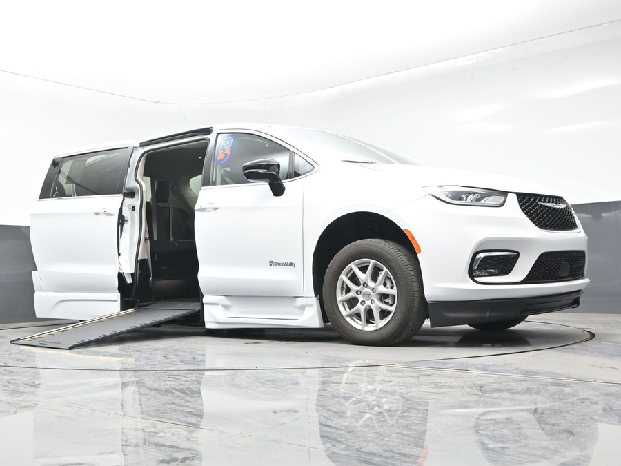 Used 2024 Chrysler Pacifica Touring L - BraunAbility Side Entry Entry In Floor Automatic Ramp