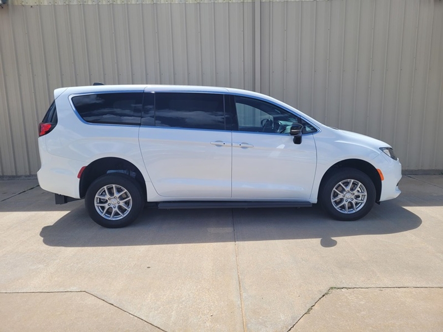 New 2026 Chrysler Voyager LX - FR Conversions Commercial Rear Entry Entry Fold Out Manual Ramp