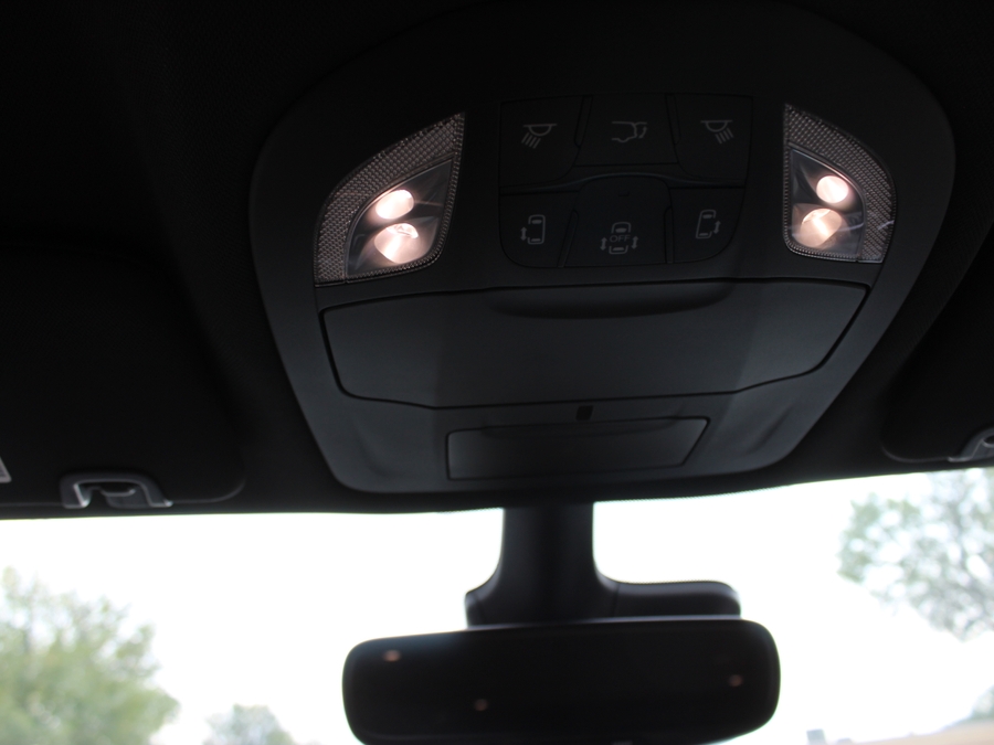 Número de imagen Chrysler Pacifica negro 13