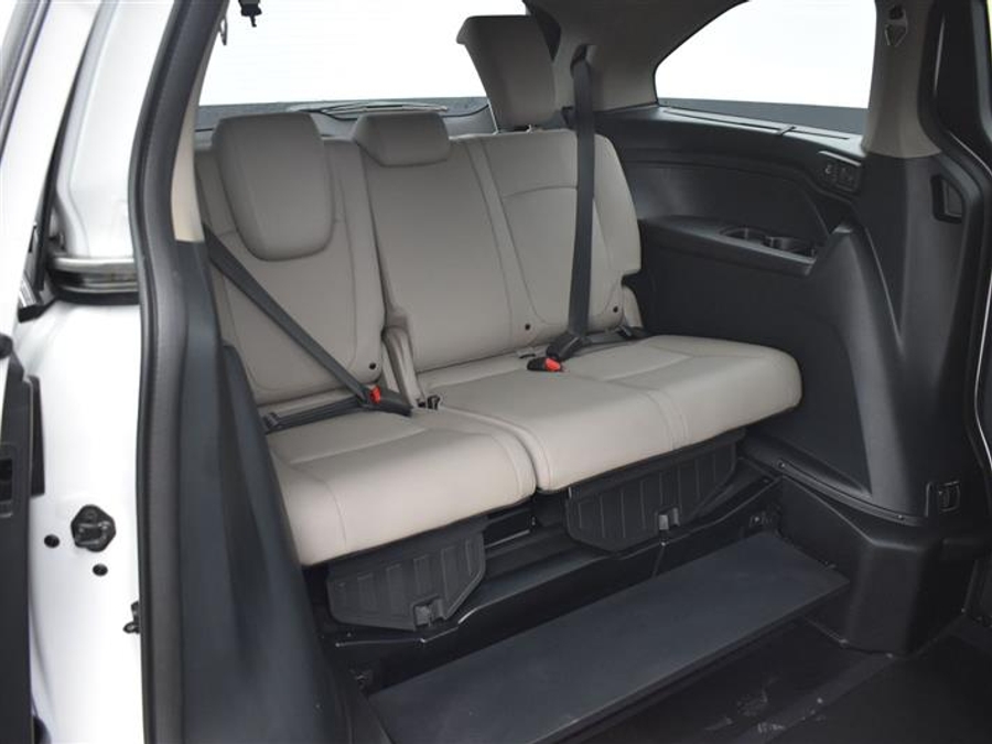 New 2026 Honda Odyssey Touring - BraunAbility Side Entry In Floor Automatic Ramp