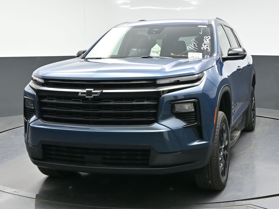 New 2026 Chevrolet Traverse 1LT Midnight - BraunAbility Side Entry In Floor Automatic Ramp