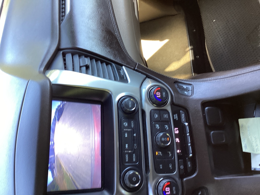  Chevrolet Tahoe image number 9