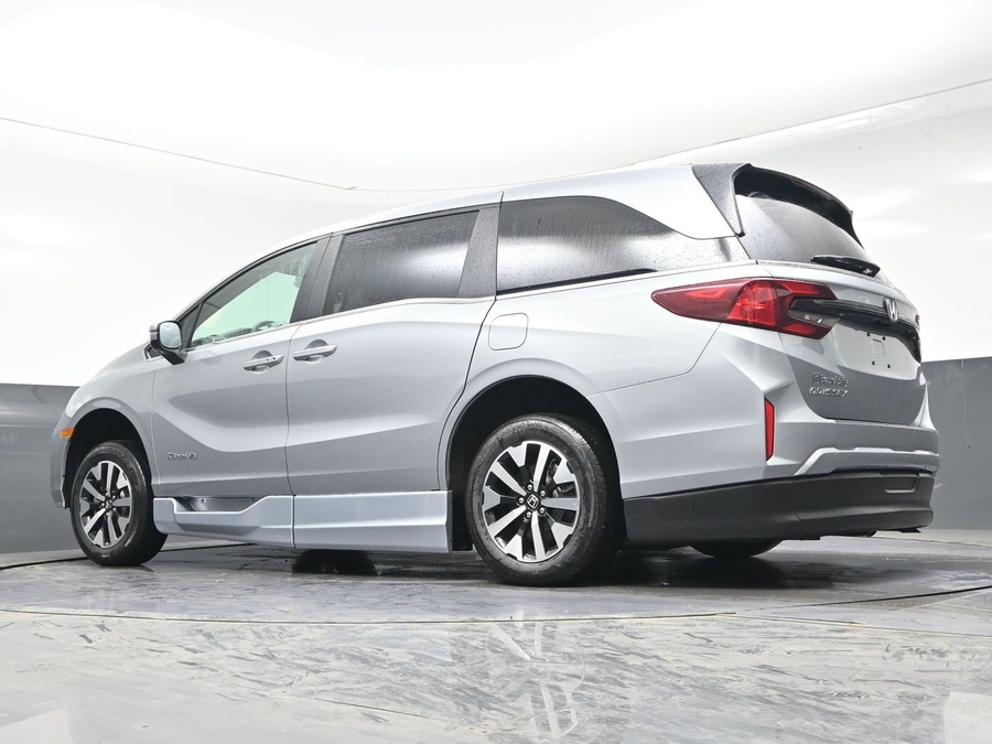 New 2026 Honda Odyssey EX-L - BraunAbility Side Entry Entry In Floor Automatic Ramp