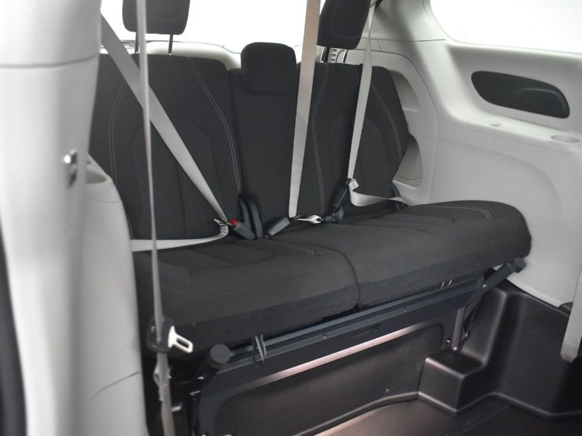 2023 CHRYSLER VOYAGER - Image 10