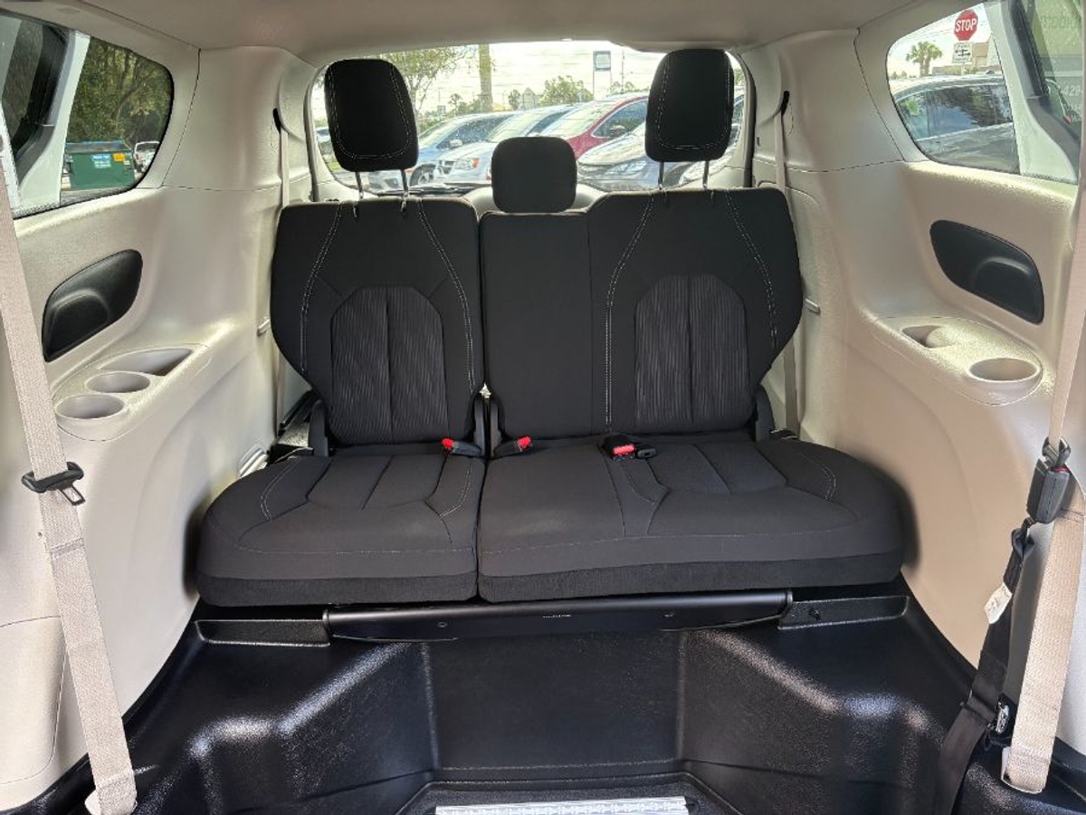 2022 CHRYSLER VOYAGER - Image 8