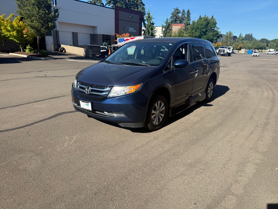 Celestial Blue Metallic Honda Odyssey image number 1