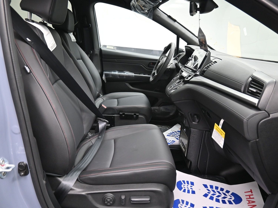 New 2026 Honda Odyssey Sport - BraunAbility Side Entry Entry In Floor Automatic Ramp