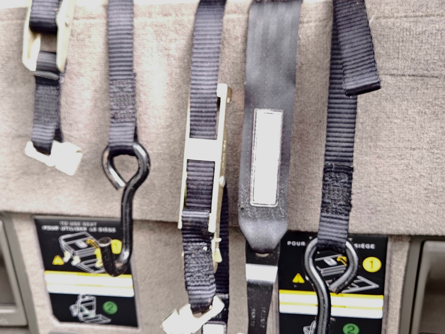 Used 2015 TOYOTA SIENNA XLE - VMI Side Entry Entry In Floor Automatic Ramp