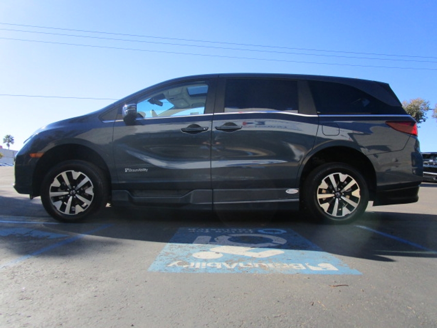 New 2026 Honda Odyssey EX-L - BraunAbility Side Entry Entry In Floor Automatic Ramp