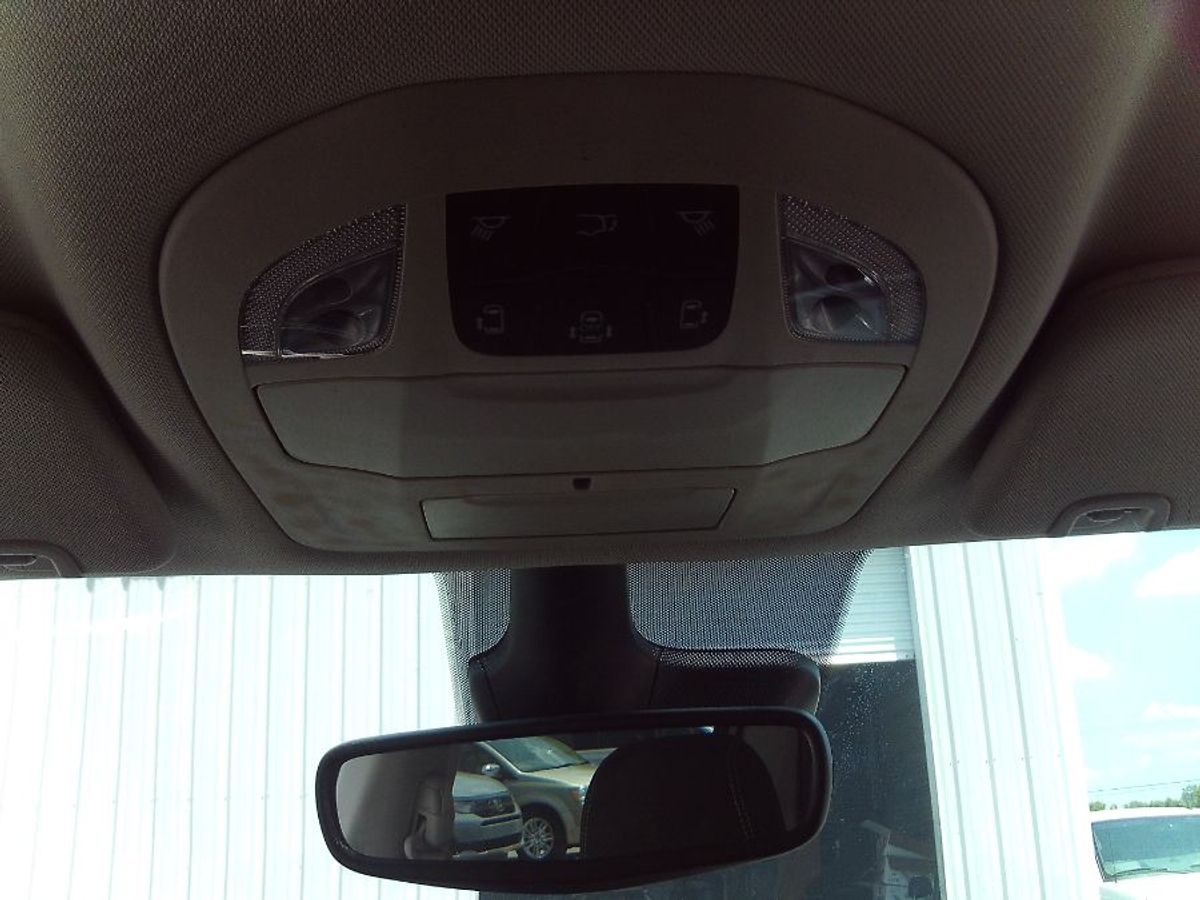 2024 CHRYSLER VOYAGER - Image 14