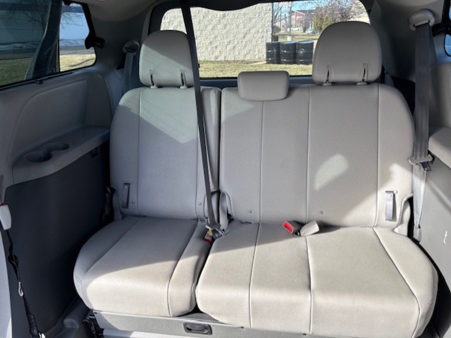 Used 2017 Toyota Sienna XLE - BraunAbility Side Entry Entry In Floor Automatic Ramp