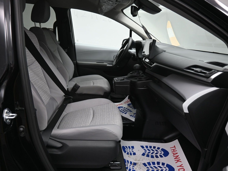 Black Toyota Sienna image number 8