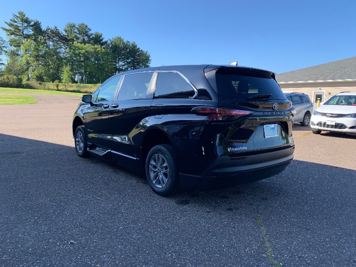2021 TOYOTA SIENNA - Image 10
