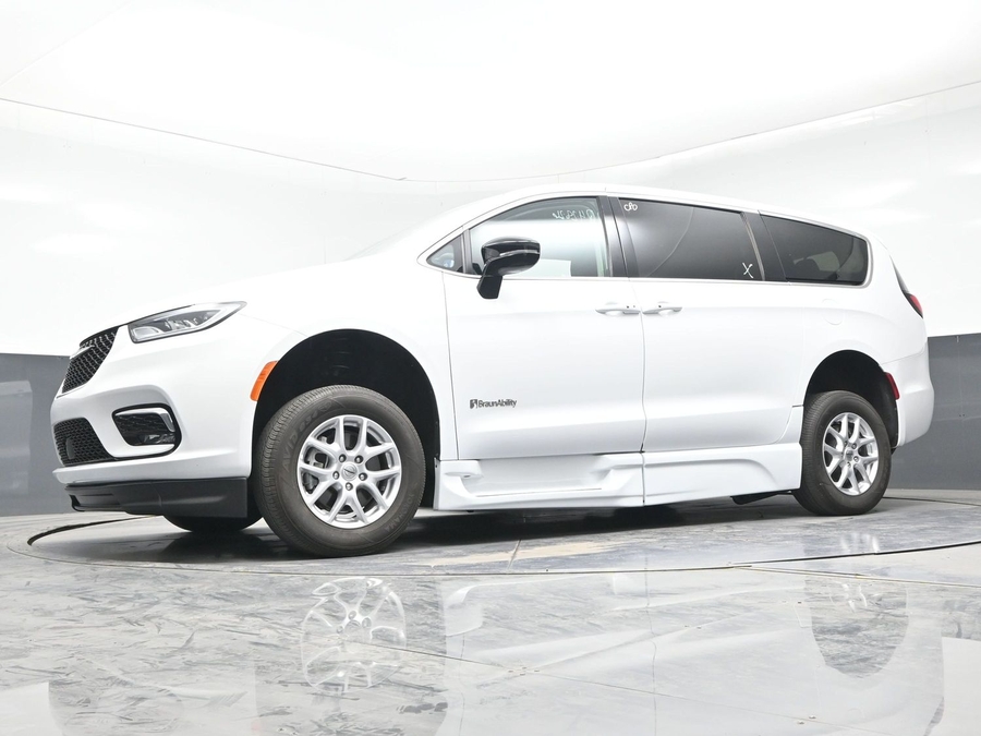 Used 2024 Chrysler Pacifica Touring L - BraunAbility Side Entry Entry In Floor Automatic Ramp