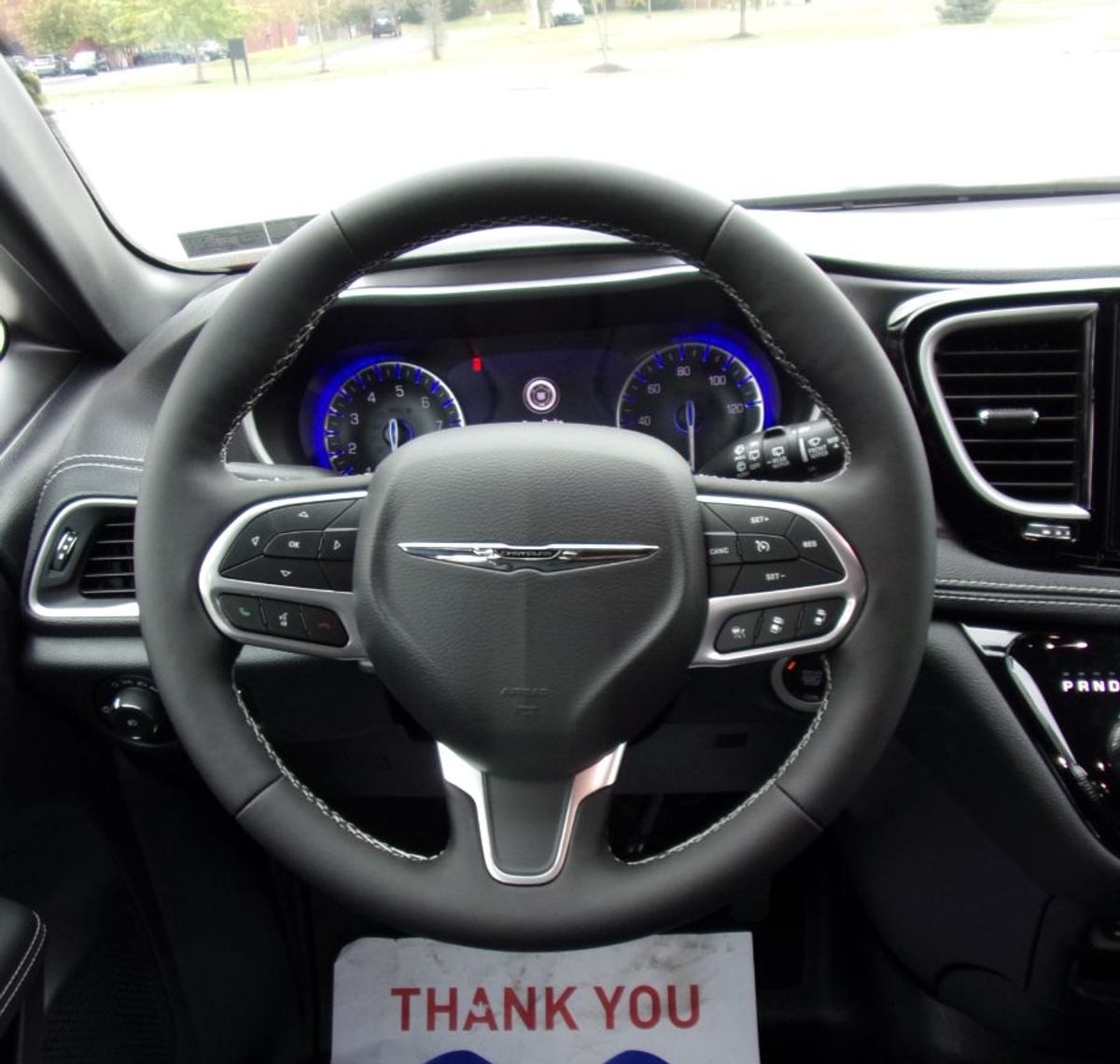 2025 CHRYSLER PACIFICA - Image 10