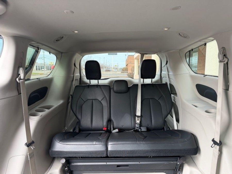 Used 2019 Chrysler Pacifica Touring L - BraunAbility Side Entry Entry In Floor Automatic Ramp