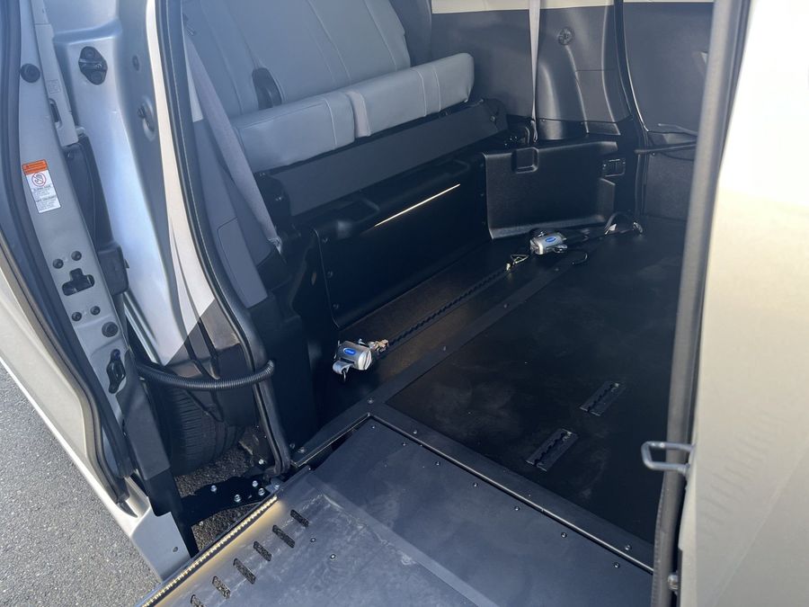 Used 2024 Toyota Sienna Hybrid XLE Base - BraunAbility Side Entry Entry In Floor Automatic Ramp