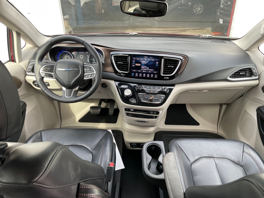 Used 2018 Chrysler Pacifica Touring L Plus - BraunAbility Side Entry Entry In Floor Automatic Ramp