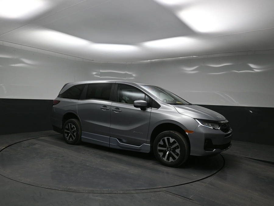 New 2026 Honda Odyssey EX-L - BraunAbility Side Entry Entry In Floor Automatic Ramp