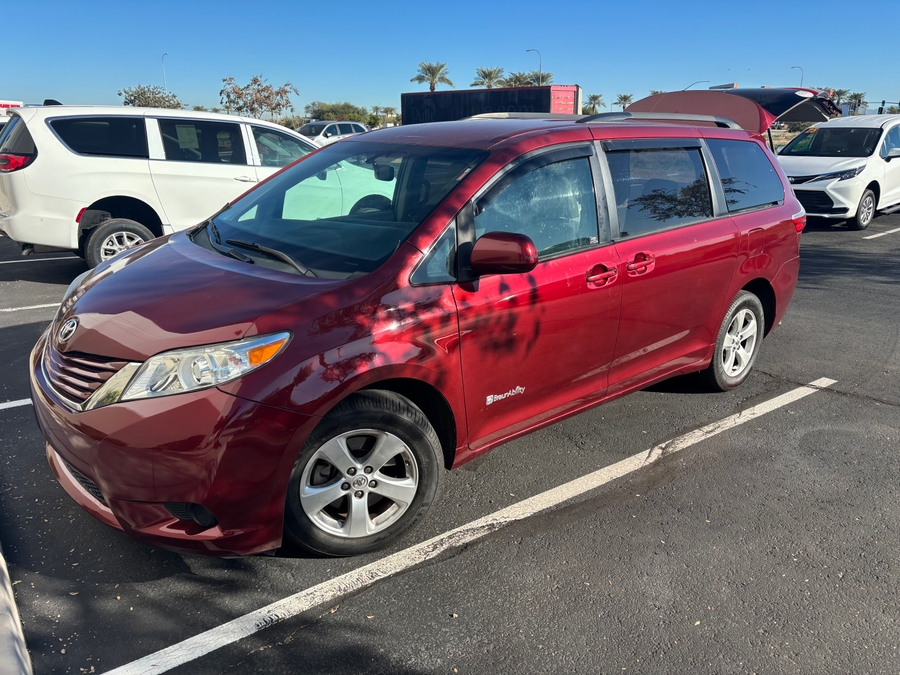 Used 2015 Toyota Sienna LE - BraunAbility Rear Entry Entry Fold Out Automatic Ramp