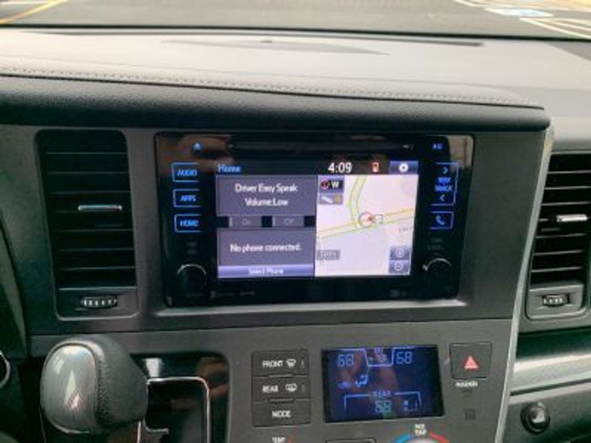 2016 TOYOTA SIENNA - Image 12