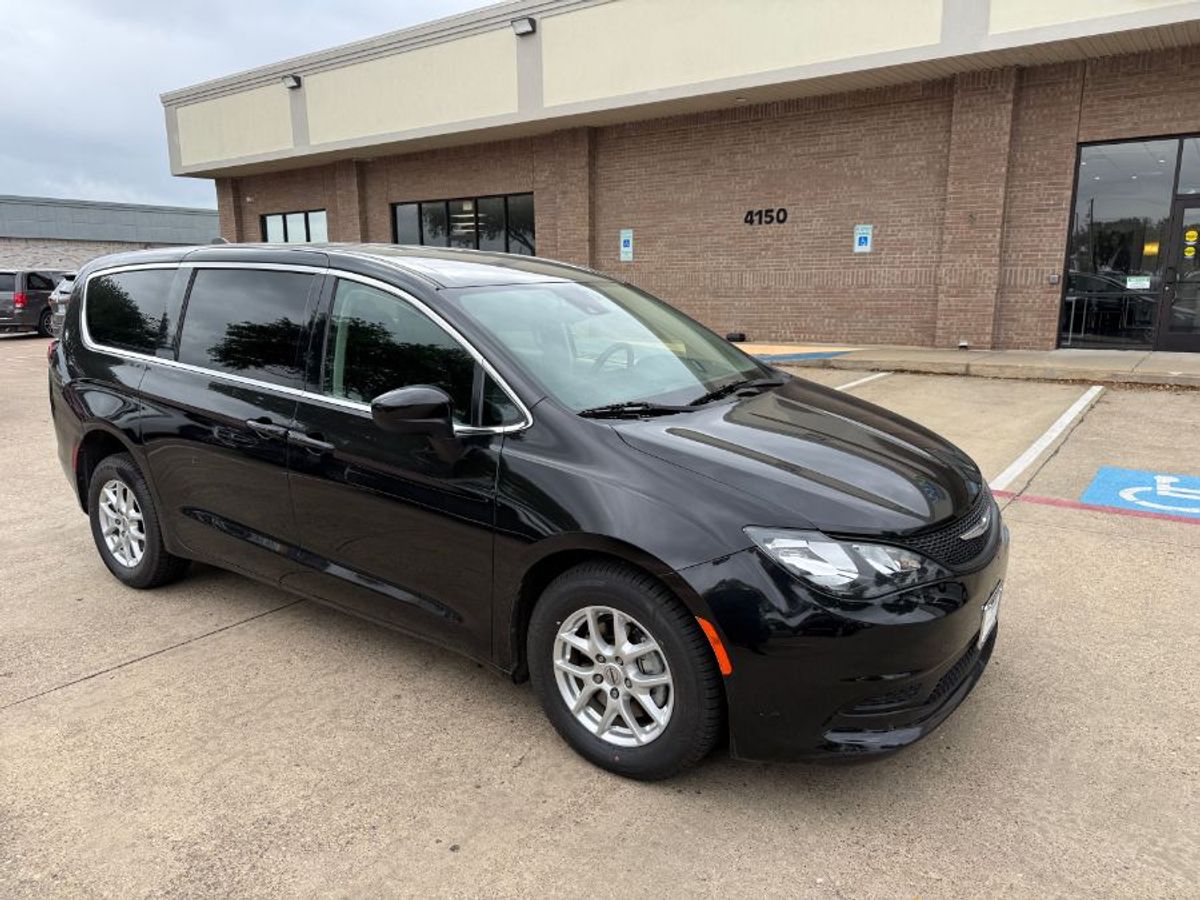 Chrysler Voyager negro imagen número 7