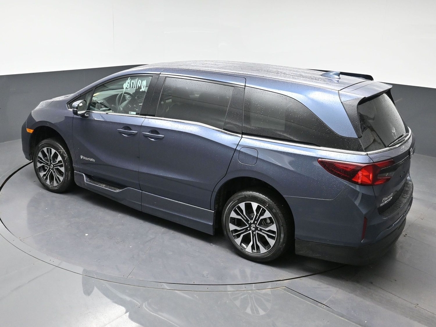 New 2026 Honda Odyssey Elite - BraunAbility Side Entry In Floor Automatic Ramp